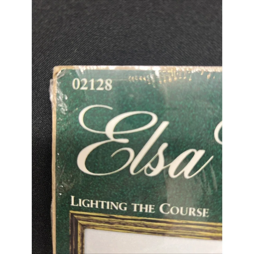 VTG Elsa Williams 